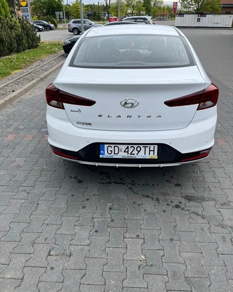 Hyundai Elantra cena 59900 przebieg: 69000, rok produkcji 2019 z Gdańsk małe 301